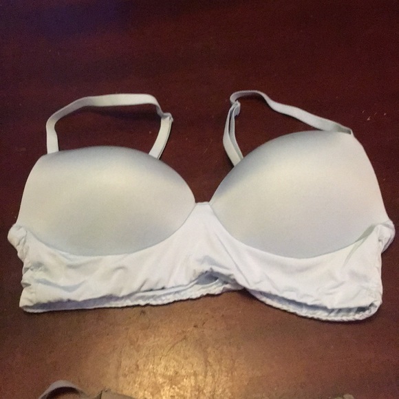 4 for 30! Victoria Secret Lightly Lined Bras - Picture 4 of 5